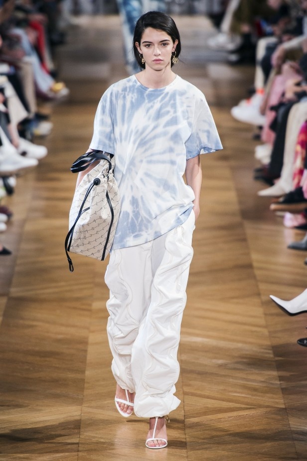 عرض  Stella McCartney لربيع وصيف 2019