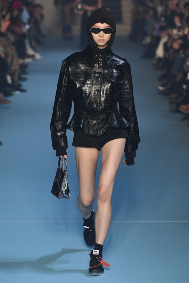 عرض أزياء Off White لخريف وشتاء ٢٠١٨ !