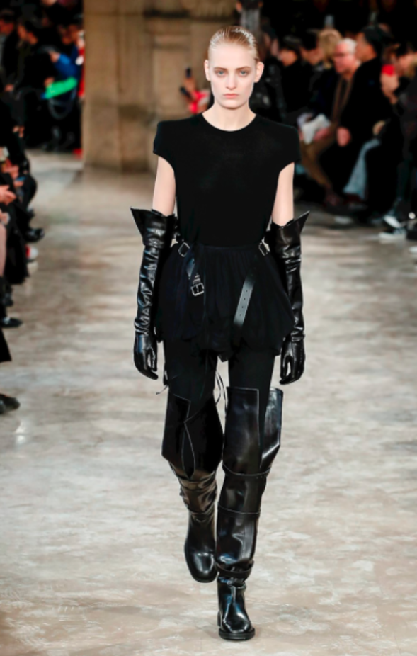 مجموعة Ann Demeulemeester لخريف وشتاء ٢٠١٨ !