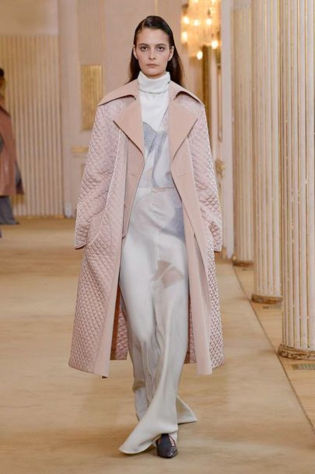 مجموعة “نينا ريتشي” Nina Ricci لموسم خريف وشتاء 2018-2019