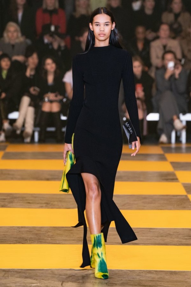 مجموعة off-White للألبسة الجاهزة لخريف 2019