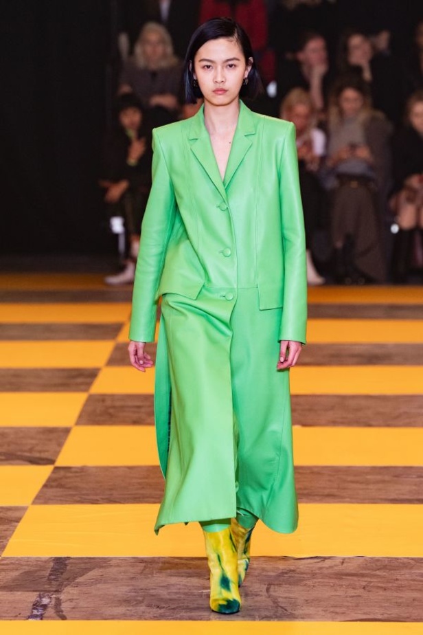 مجموعة off-White للألبسة الجاهزة لخريف 2019