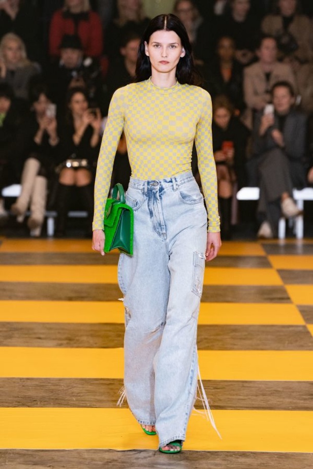 مجموعة off-White للألبسة الجاهزة لخريف 2019