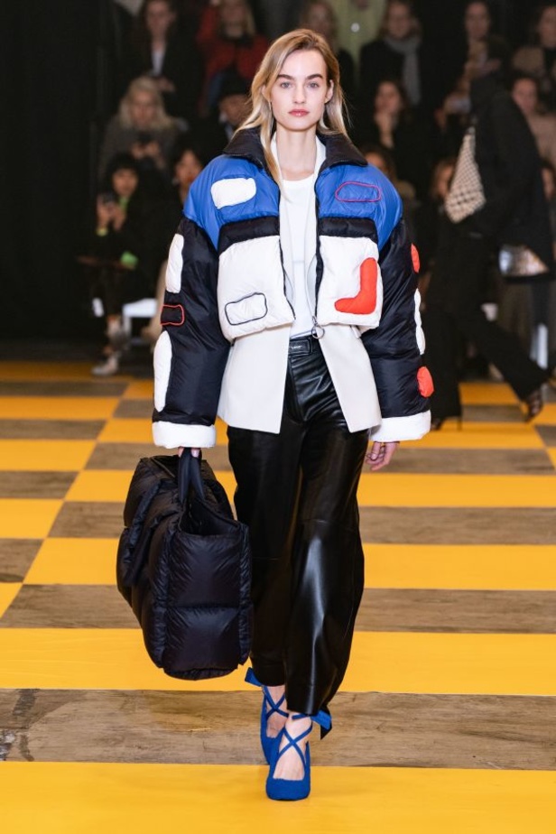 مجموعة off-White للألبسة الجاهزة لخريف 2019