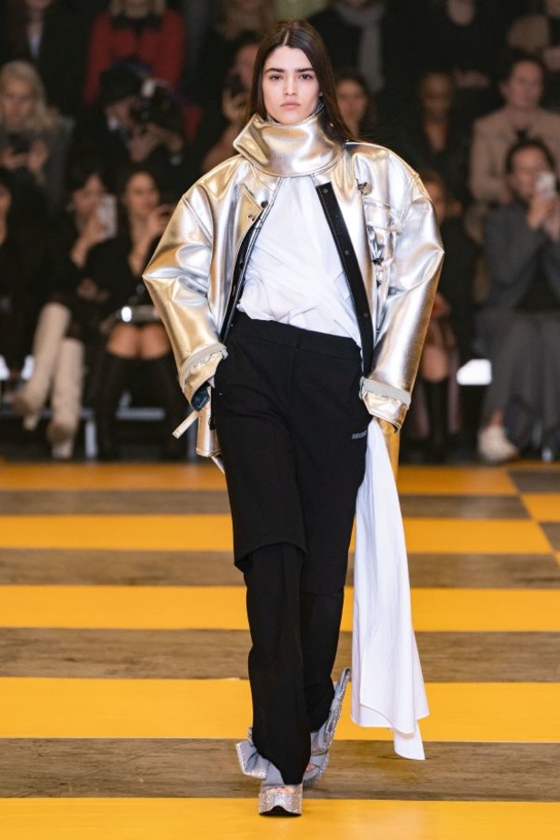 مجموعة off-White للألبسة الجاهزة لخريف 2019