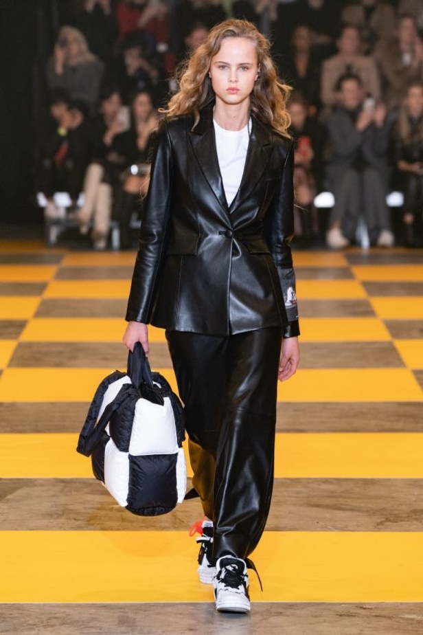 مجموعة off-White للألبسة الجاهزة لخريف 2019