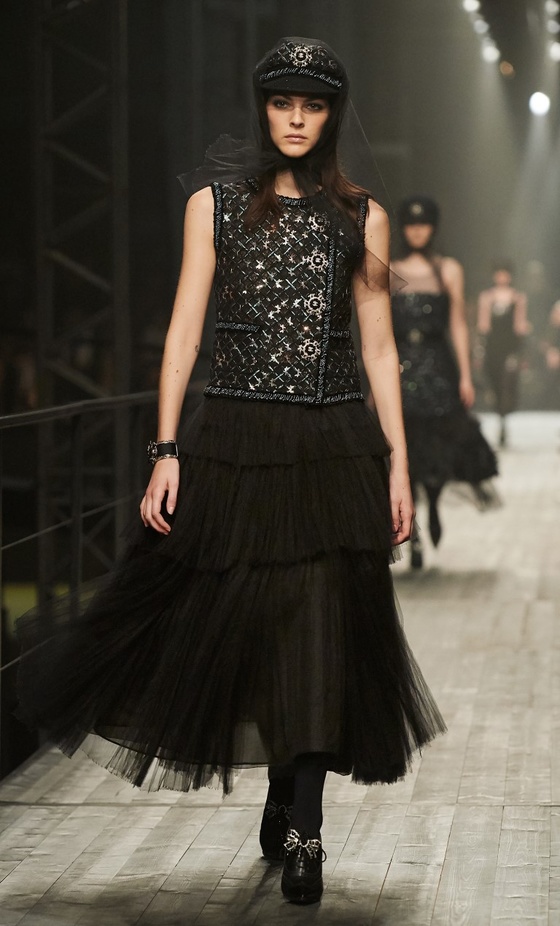 مجموعة Chanel Métiers d’art تعود بنا الى عالم البحارة