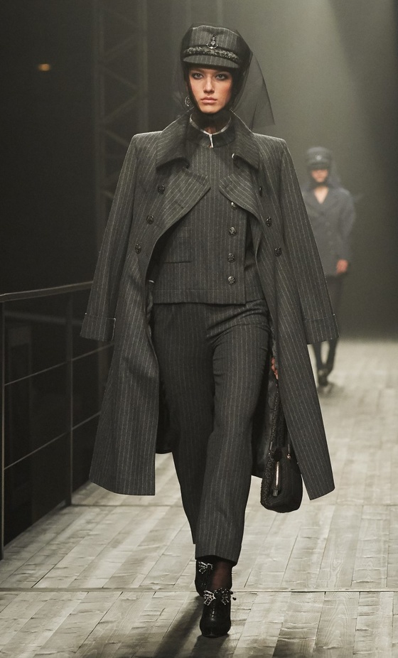 مجموعة Chanel Métiers d’art تعود بنا الى عالم البحارة