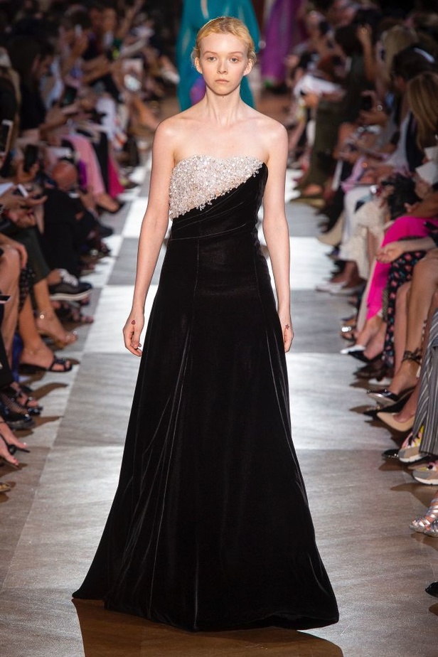 عرض أزياء Schiaparelli لخريف 2018