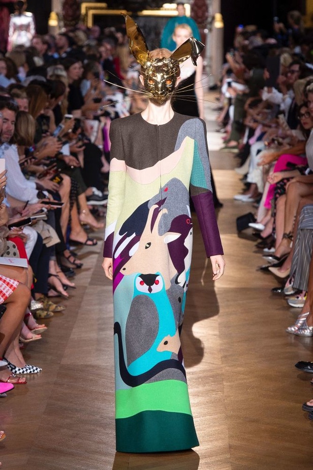 عرض أزياء Schiaparelli لخريف 2018