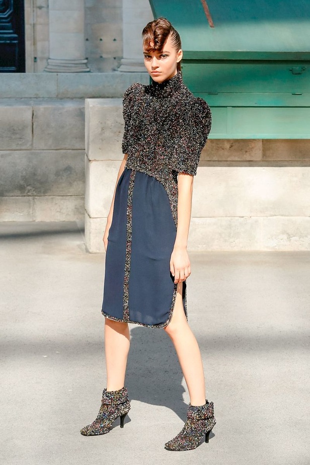 عرض Chanel لخريف وشتاء 2018 للهوت كوتور