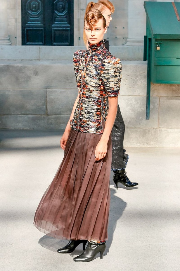 عرض Chanel لخريف وشتاء 2018 للهوت كوتور