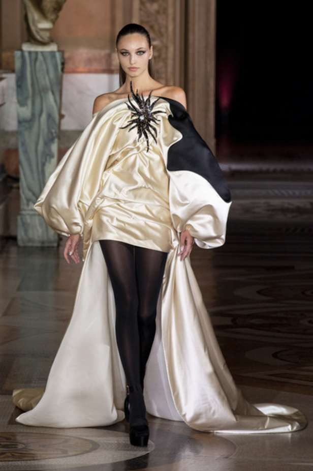 مجموعة ستيفان رولان للهوت كوتور لشتاء 2019