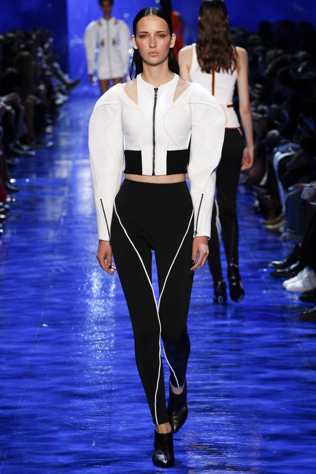 مجموعة موغلر لموسم ربيع وصيف 2017