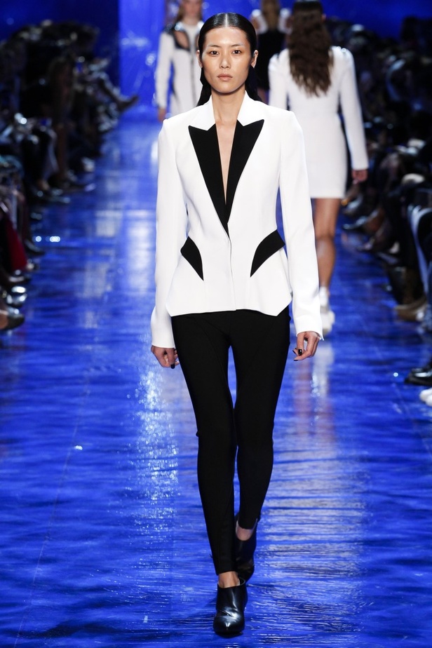 مجموعة موغلر لموسم ربيع وصيف 2017