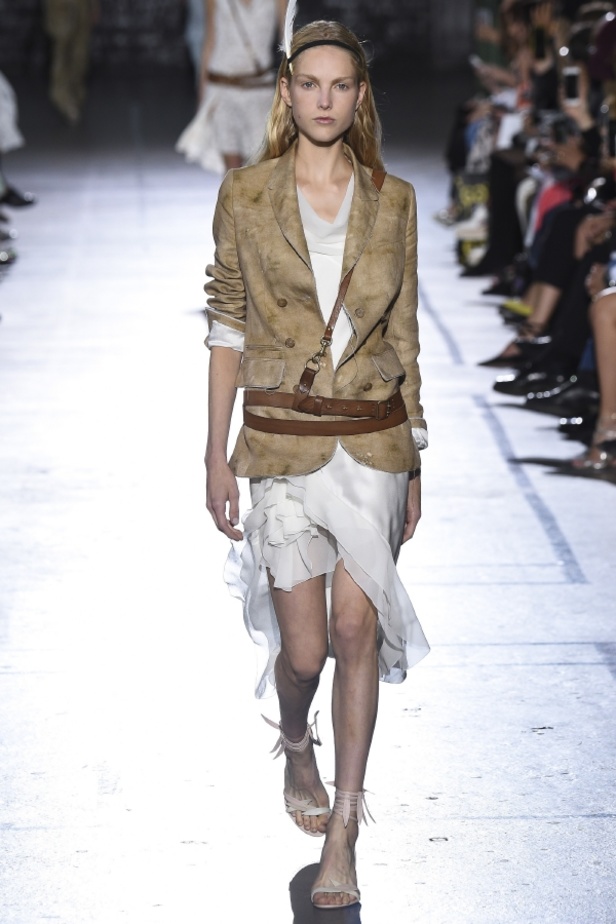 مجموعة John Galliano لربيع وصيف 2017