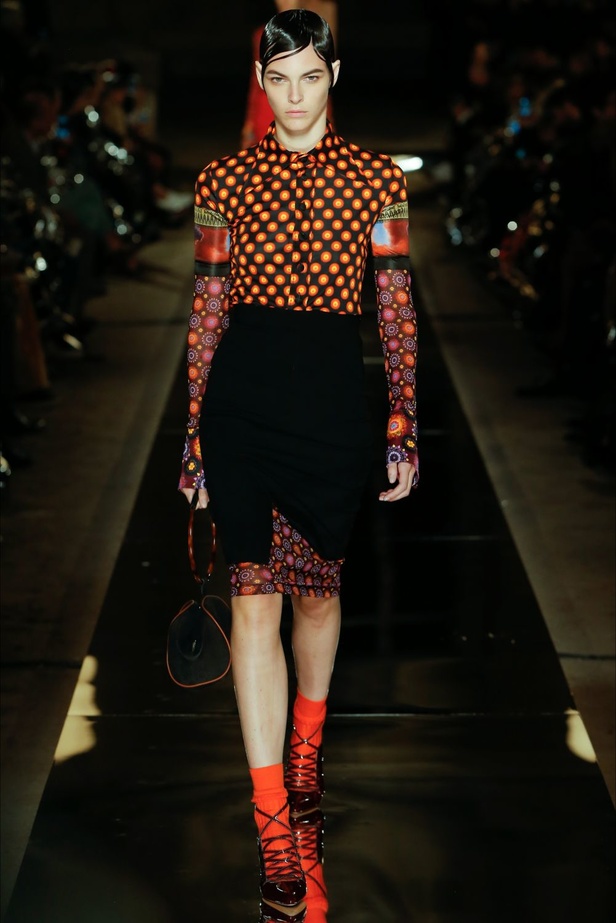 مجموعة جيفنشي لموسم ربيع وصيف 2017