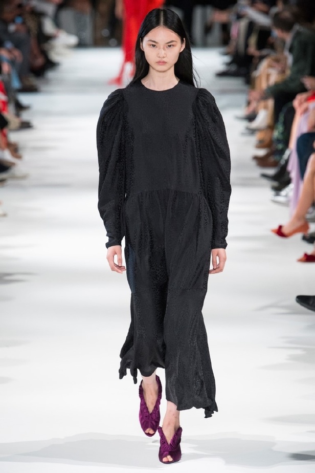 مجموعة ستيلا مكارتني لموسم ربيع وصيف 2018