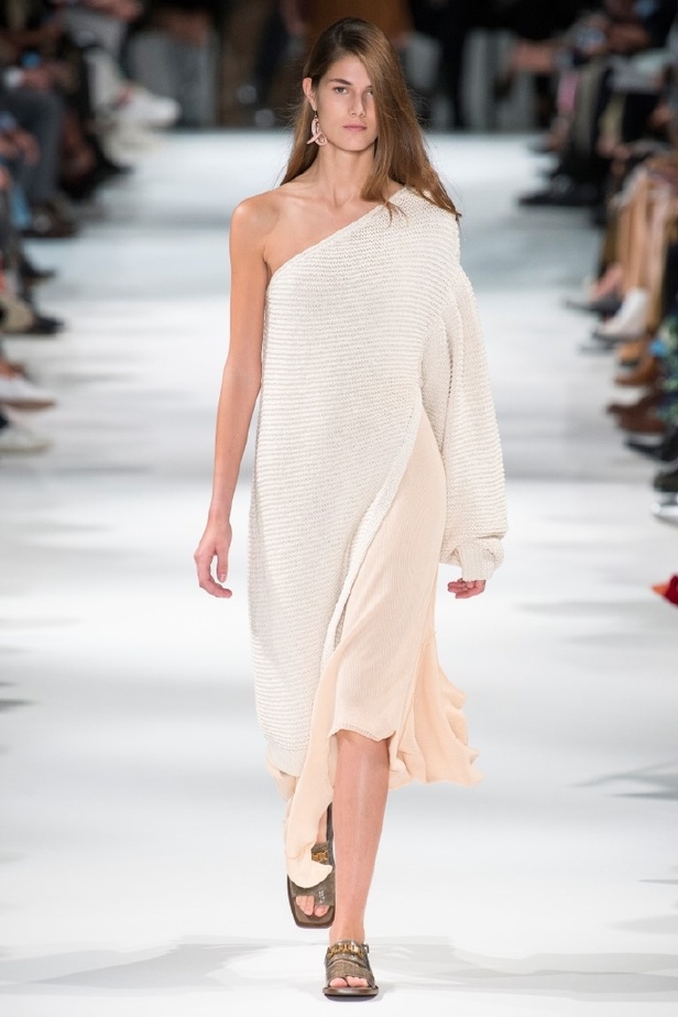 مجموعة ستيلا مكارتني لموسم ربيع وصيف 2018