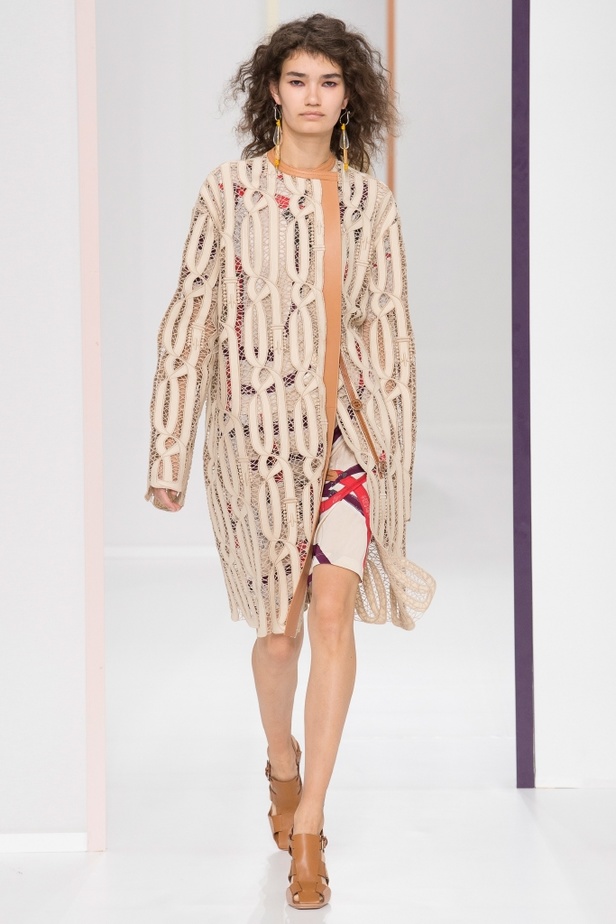 مجموعة Hermes للأزياء الجاهزة لربيع وصيف 2018 !