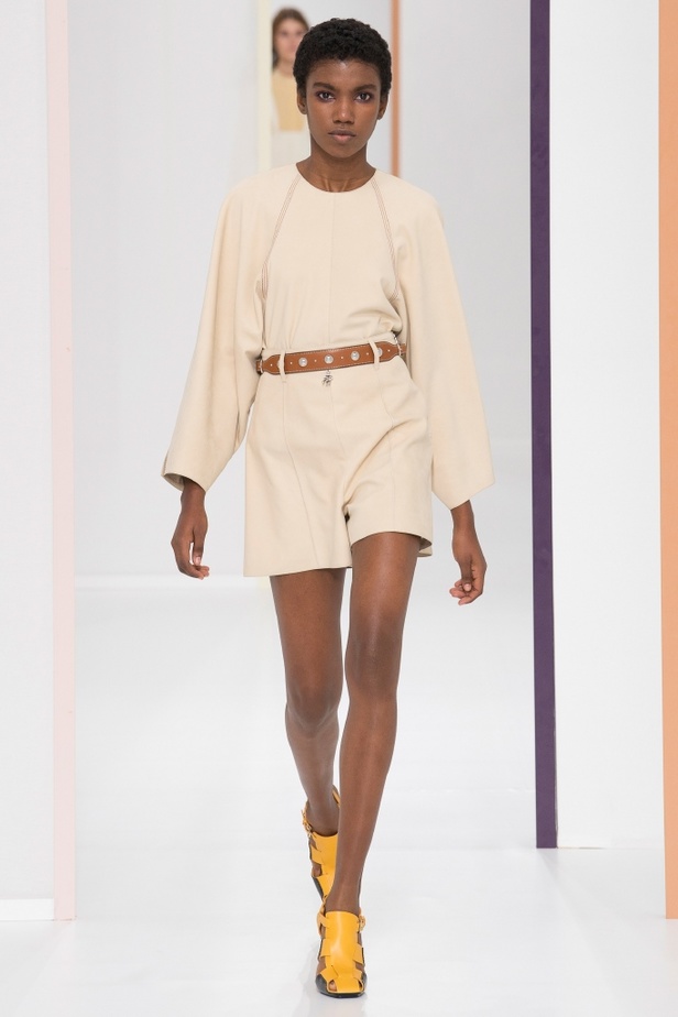 مجموعة Hermes للأزياء الجاهزة لربيع وصيف 2018 !