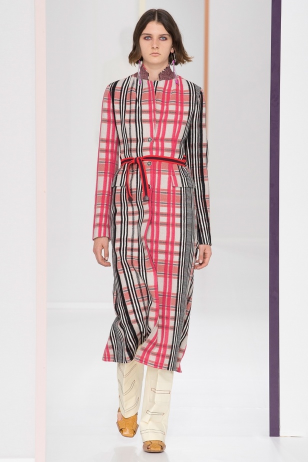 مجموعة Hermes للأزياء الجاهزة لربيع وصيف 2018 !