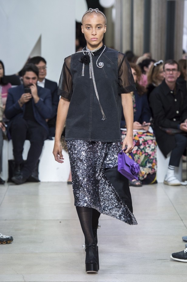 عرض Miu Miu للألبسة الجاهزة لربيع 2019