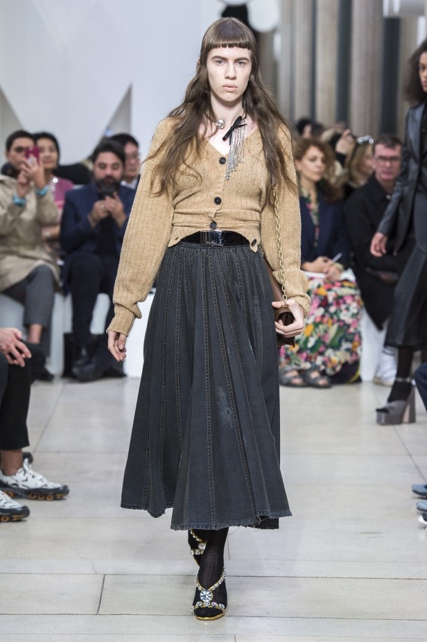 عرض Miu Miu للألبسة الجاهزة لربيع 2019