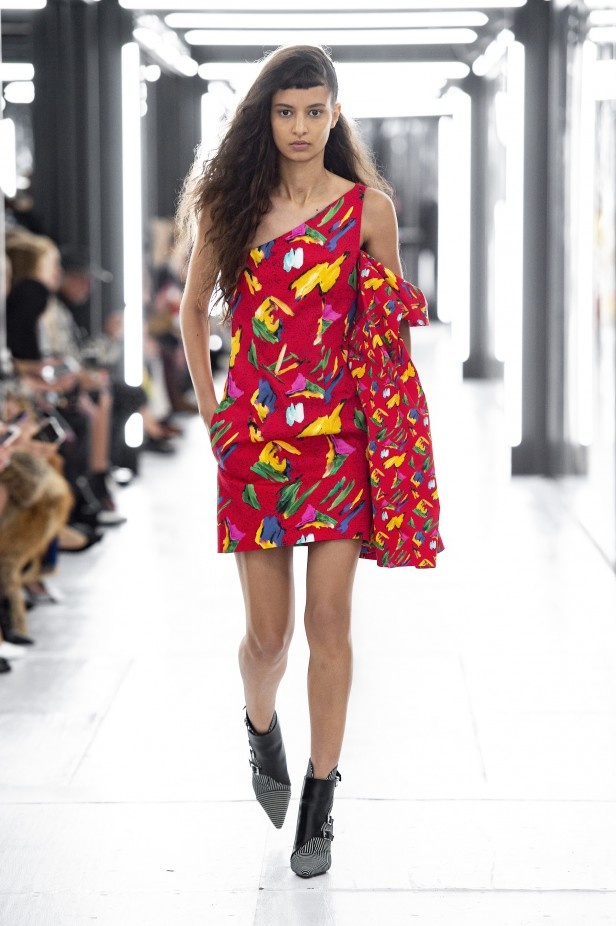 مجموعة فريدة ومميّزة من دار Louis Vuitton لربيع وصيف 2019