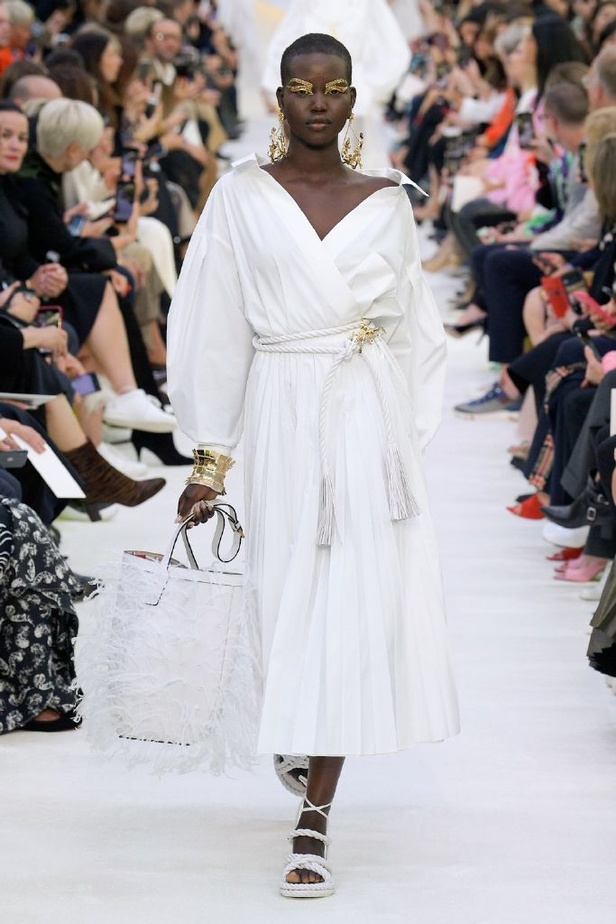 مجموعة فالنتينو لموسم ربيع وصيف 2020