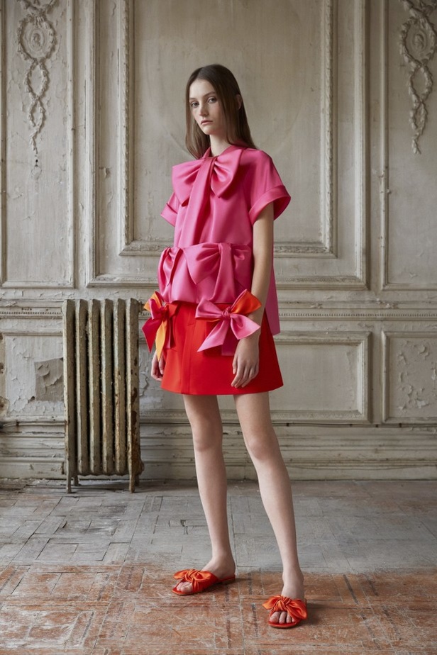 عرض ازياء مجموعة  DICE KAYEK لربيع وصيف 2021 ضمن أسبوع الموضة في باريس