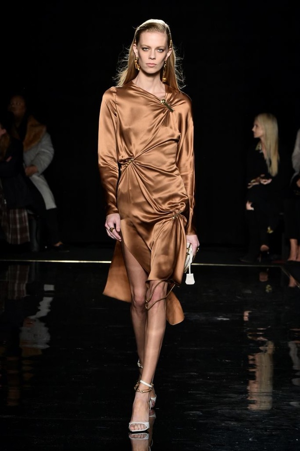 مجموعة فيرساتشي لما قبل خريف 2019