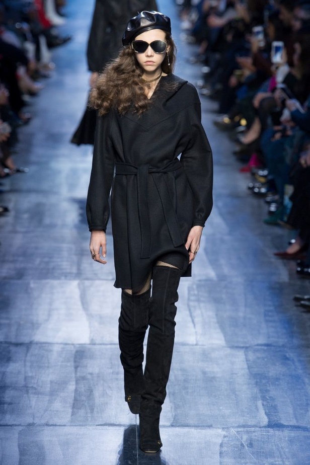 مجموعة كريستيان ديور للألبسة الجاهزة لخريف و شتاء 2017