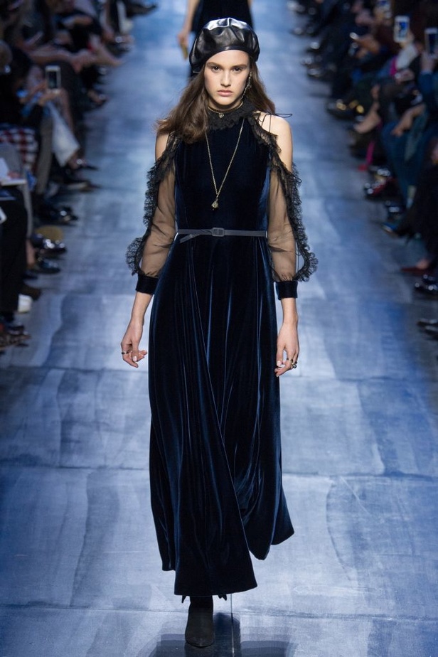 مجموعة كريستيان ديور للألبسة الجاهزة لخريف و شتاء 2017