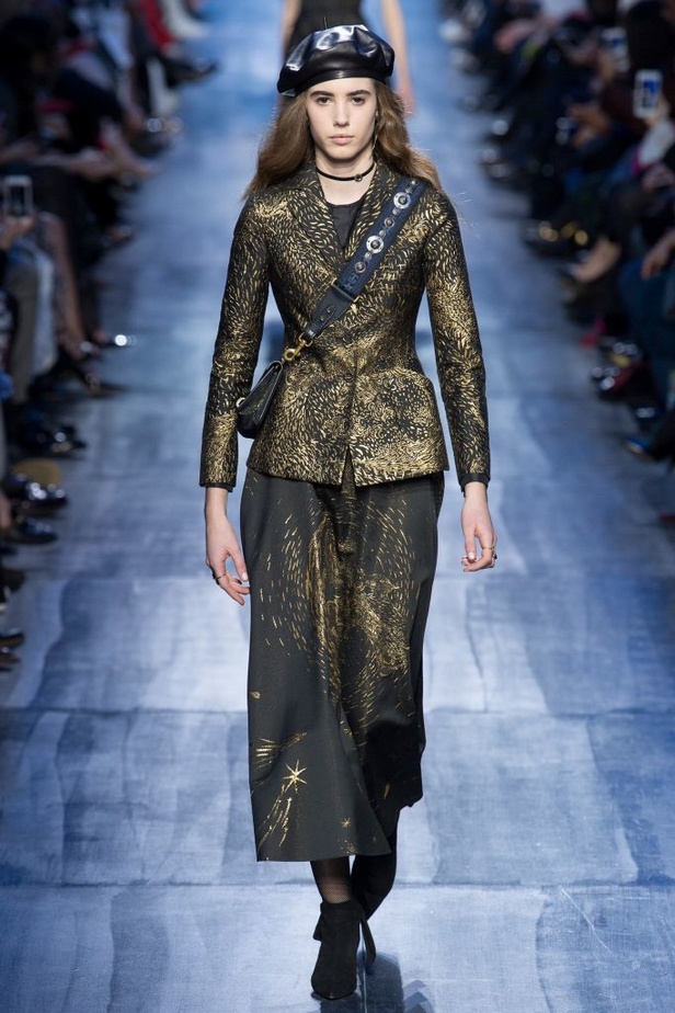 مجموعة كريستيان ديور للألبسة الجاهزة لخريف و شتاء 2017