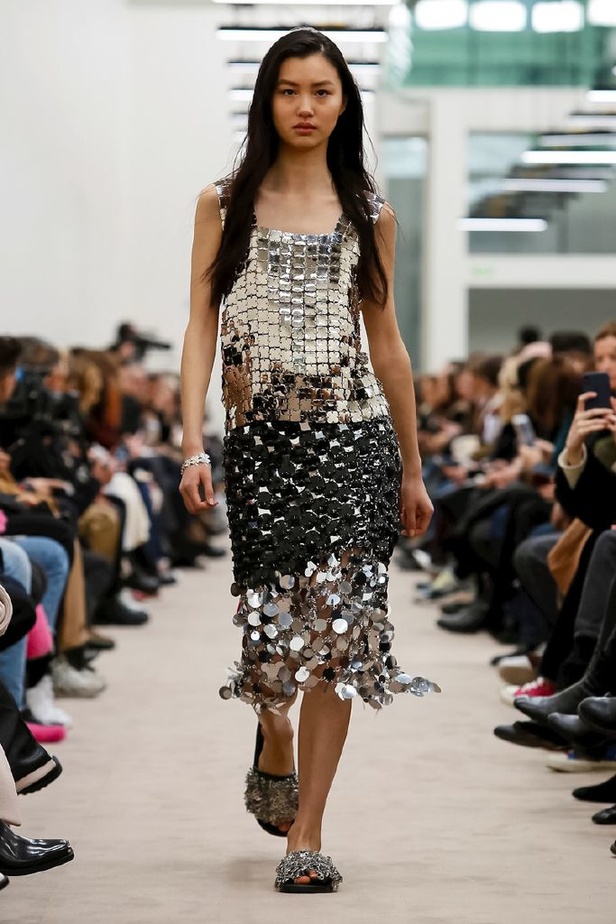 عرض ازياء باكو رابان لخريف وشتاء 2018