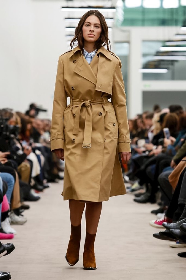 عرض ازياء باكو رابان لخريف وشتاء 2018