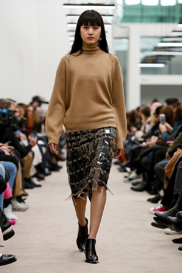 عرض ازياء باكو رابان لخريف وشتاء 2018