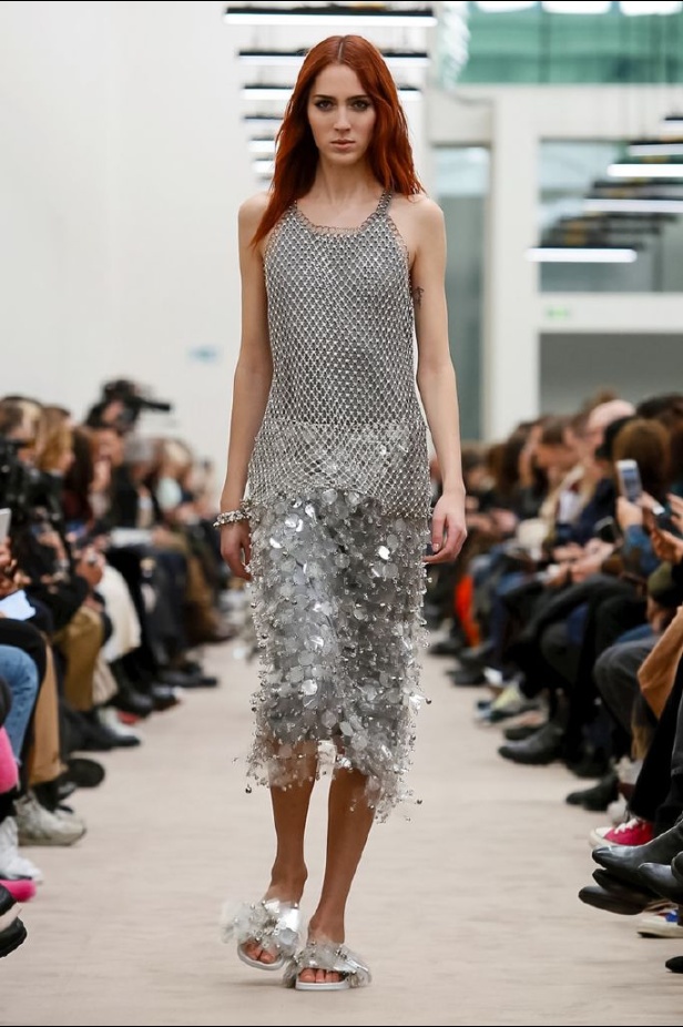 عرض ازياء باكو رابان لخريف وشتاء 2018