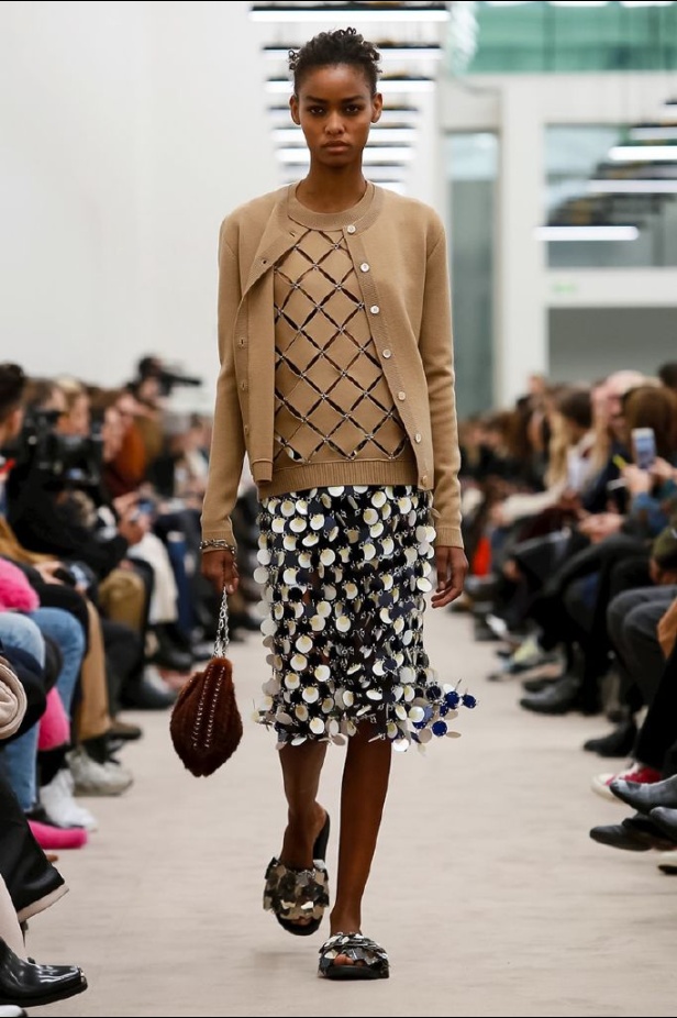 عرض ازياء باكو رابان لخريف وشتاء 2018