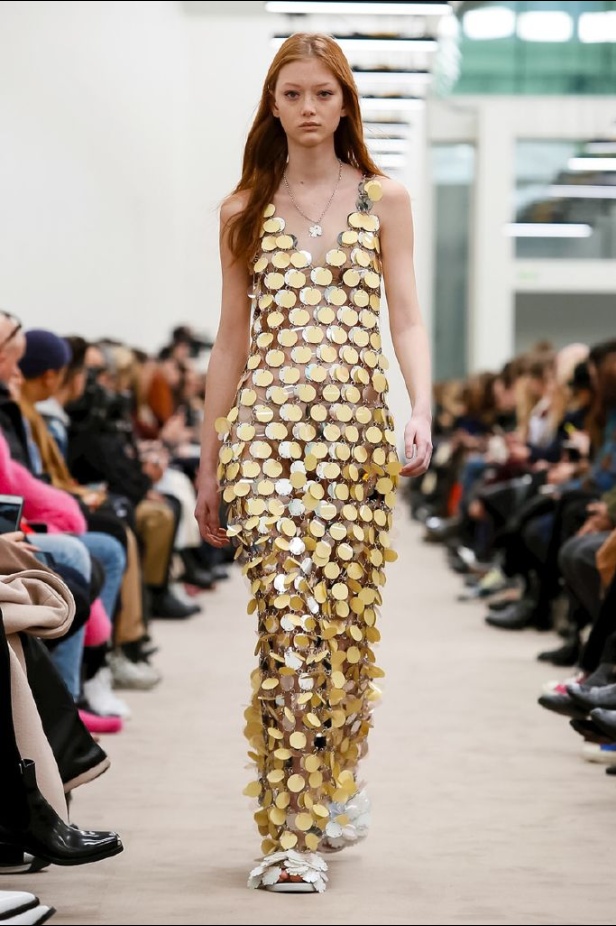 عرض ازياء باكو رابان لخريف وشتاء 2018