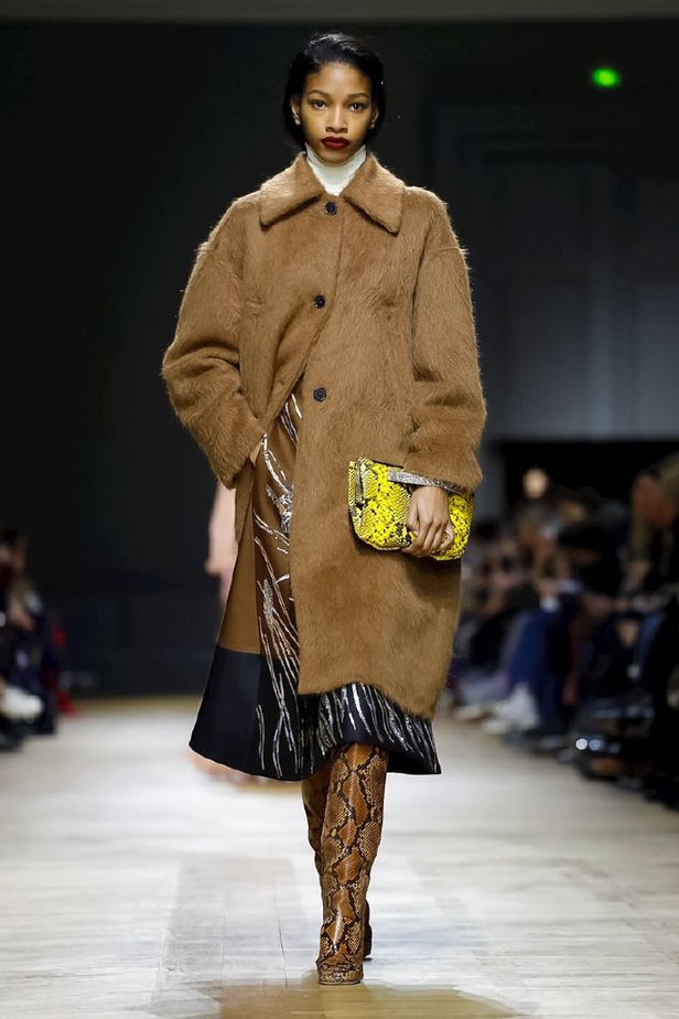 عرض ازياء روشاس لخريف وشتاء 2018