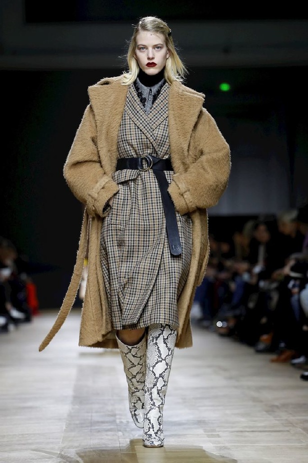 عرض ازياء روشاس لخريف وشتاء 2018