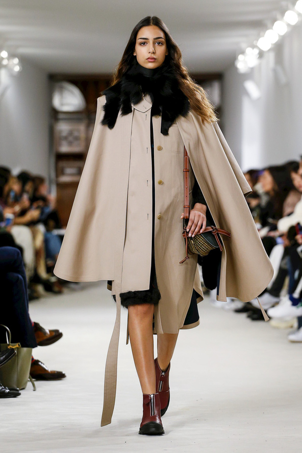 عرض ازياء لويفي لخريف وشتاء 2018