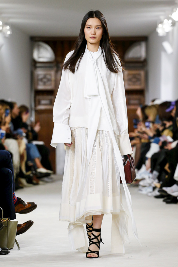 عرض ازياء لويفي لخريف وشتاء 2018