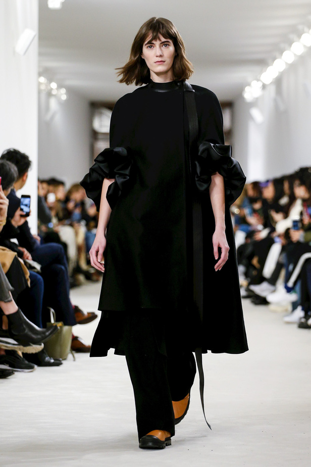 عرض ازياء لويفي لخريف وشتاء 2018