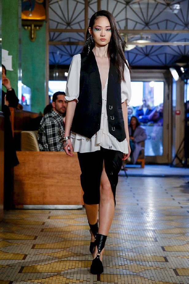 عرض ازياء ألتوزارا لخريف وشتاء 2018