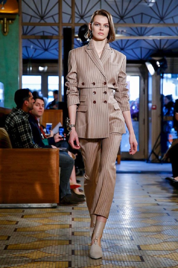 عرض ازياء ألتوزارا لخريف وشتاء 2018