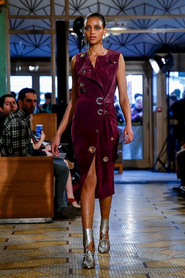 عرض ازياء ألتوزارا لخريف وشتاء 2018