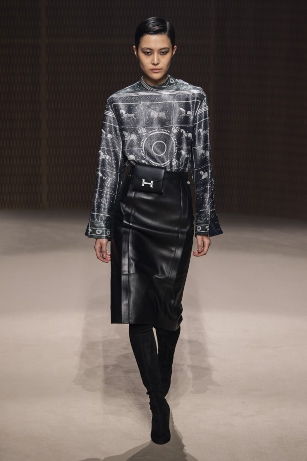 عرض Hermès لخريف وشتاء 2019 في باريس 